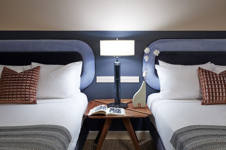 The Oliver Hotel
