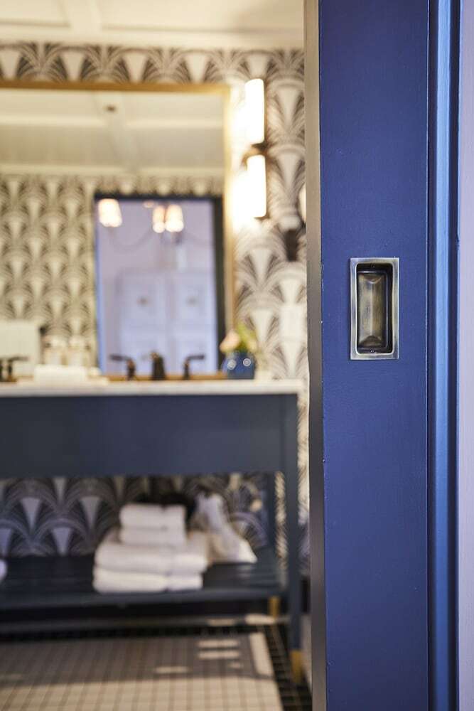 The Oliver Hotel