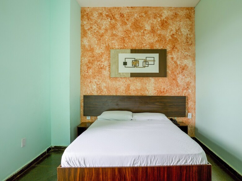 Oyo Hotel Lm