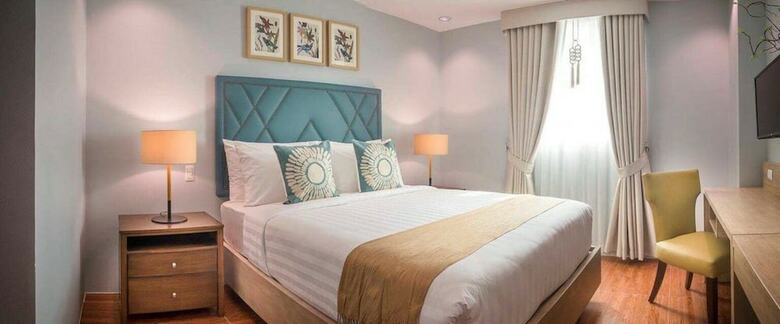Dalian Peak Hotel
