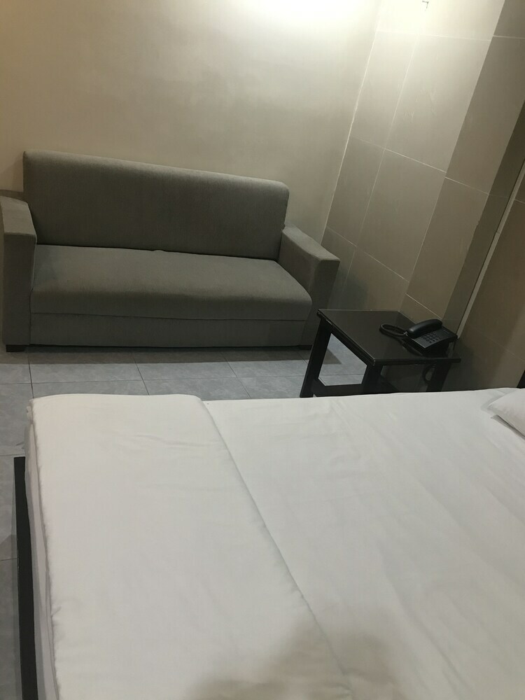 Cat Tuong Hotel