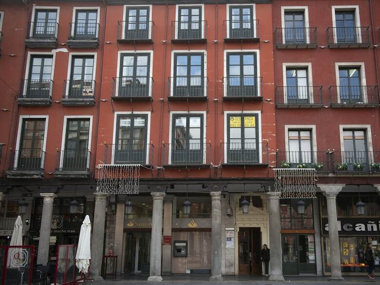 Apartamentos Espacios Blanco Plaza Mayor Con Vistas