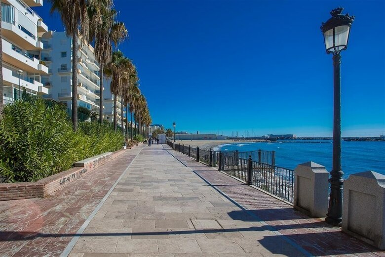 Beachfront Apartment In Marbella