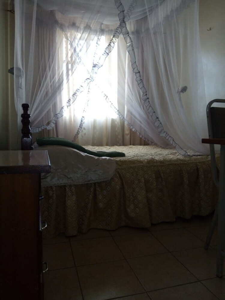 Maates Hotel