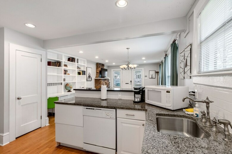 1 Bedroom, Allen Street