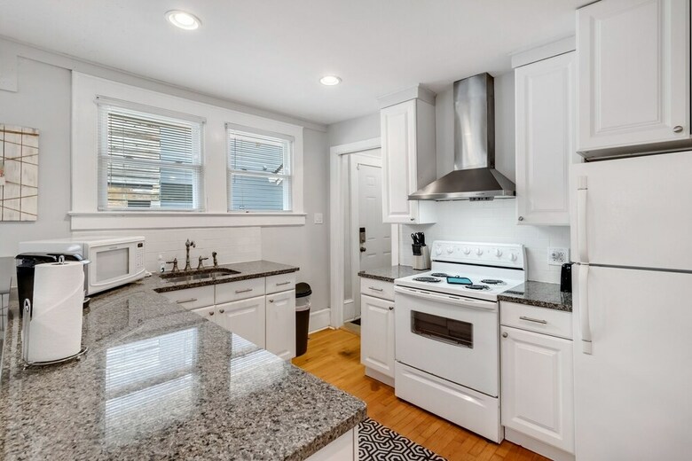 1 Bedroom, Allen Street