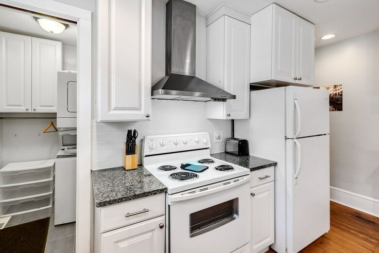 1 Bedroom, Allen Street