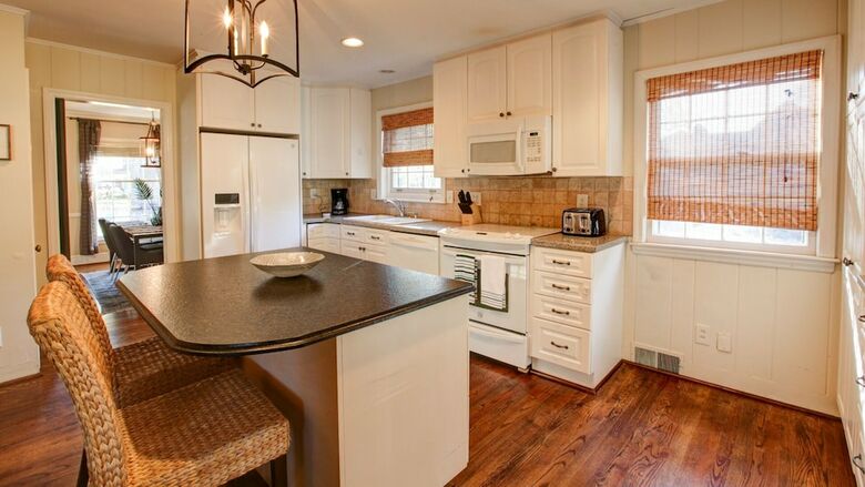 3 Bedroom, Woodlark Lane