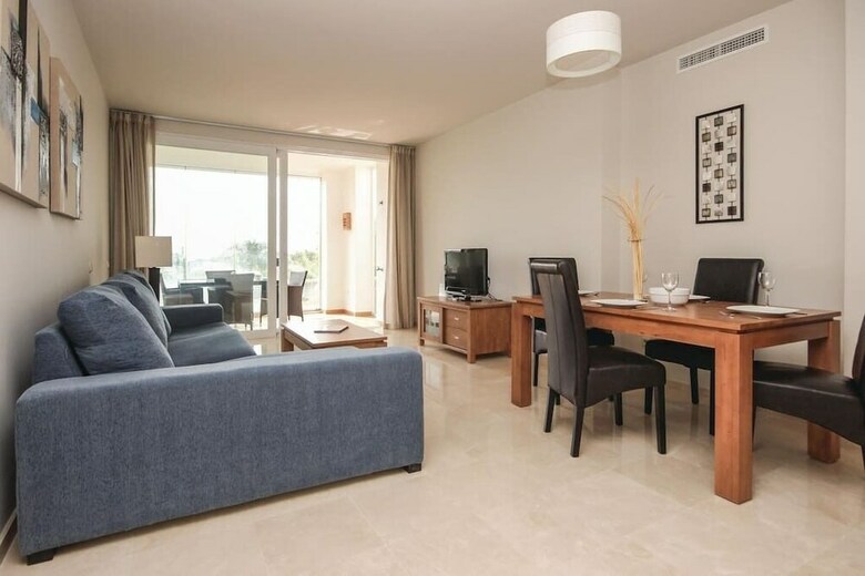 Ground Floor Apartment In Alcazba Lagoon