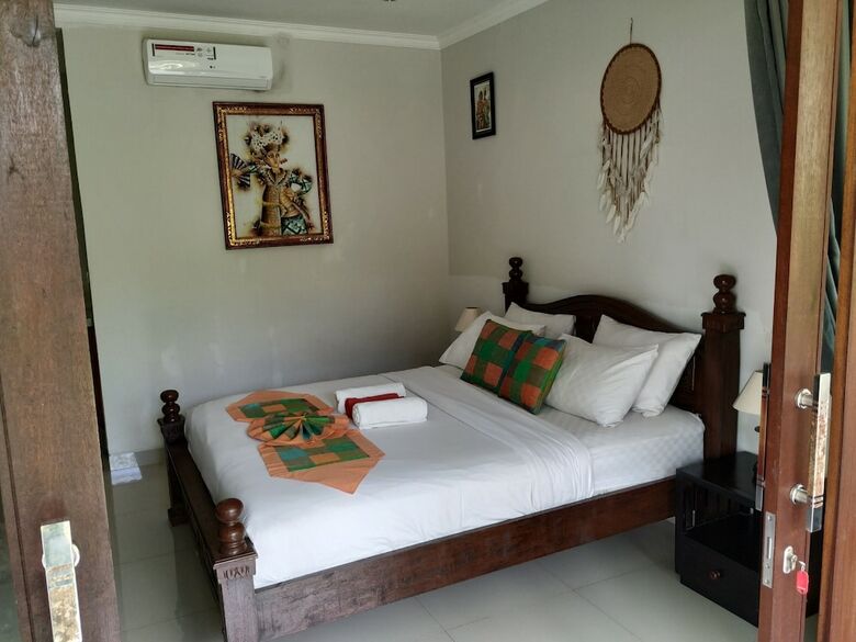 Hotel Putu's Paradise Guesthouse