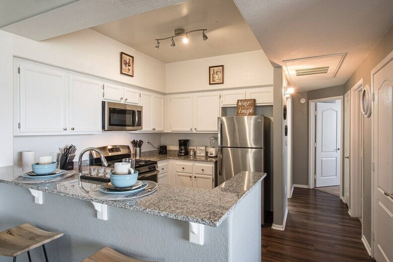 Apartamento Large Private Condo 15 Minutes From Strip W/ Pool