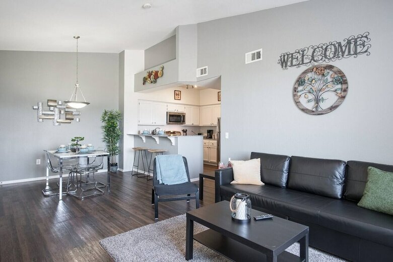 Apartamento Large Private Condo 15 Minutes From Strip W/ Pool
