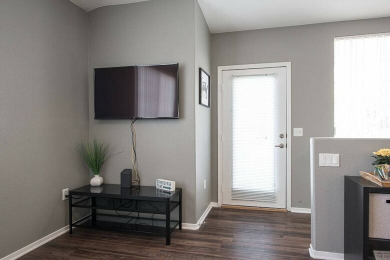 Apartamento Large Private Condo 15 Minutes From Strip W/ Pool
