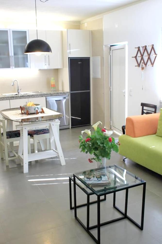 House With 2 Bedrooms In Nazare, With Terrace