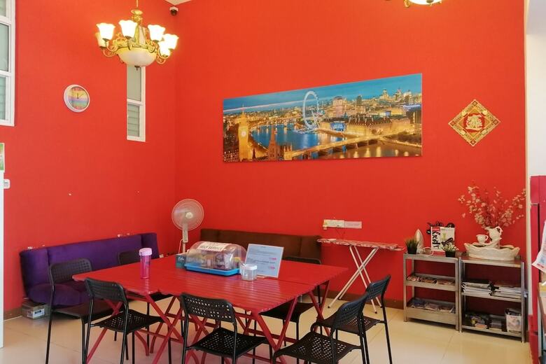 Hotel Oyo 89880 Vstay 2 Guesthouse