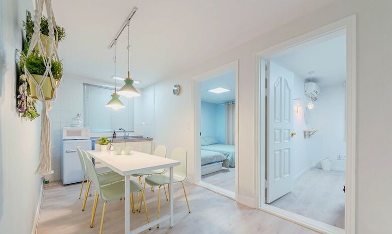 Seeu House