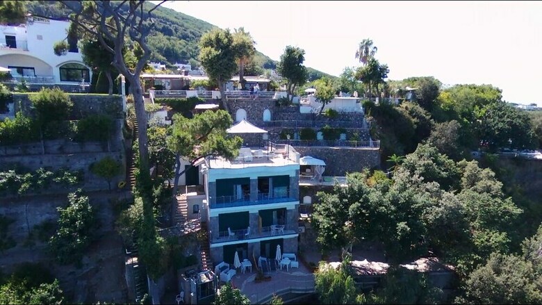 Bed & Breakfast L'incanto Restaurant & Suites