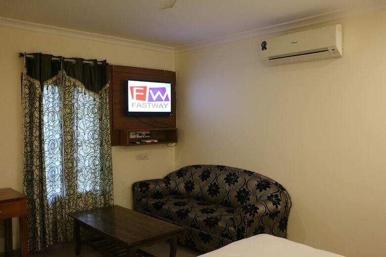 Hotel Golden Inn