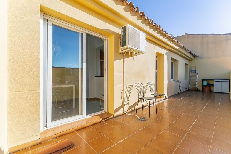Apartamentos Sur Suites �tico Soler