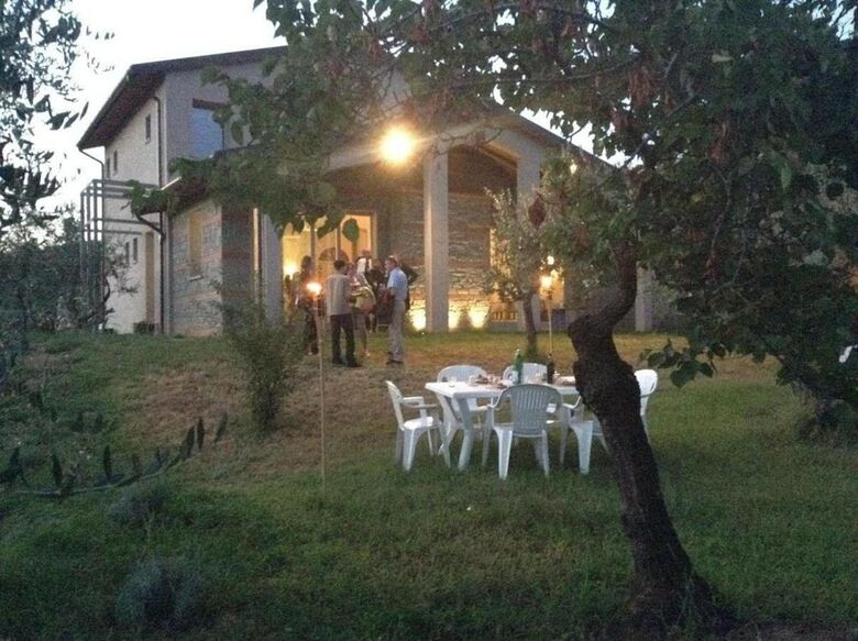 Villa Apartment With One Bedroom In Castelfranco Piandisc�, With Pool Access