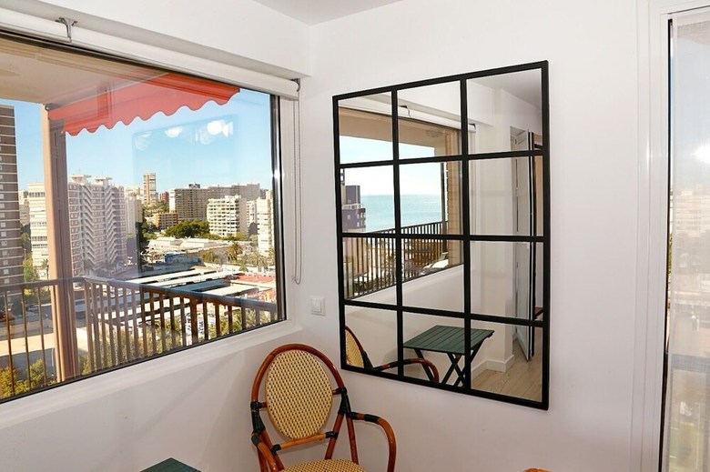 Apartamentos Alazan Tower