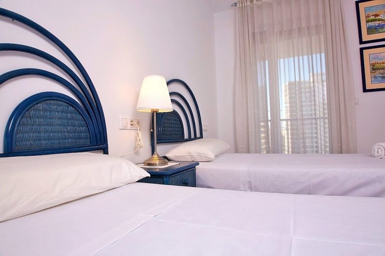 Apartamentos Alazan Tower