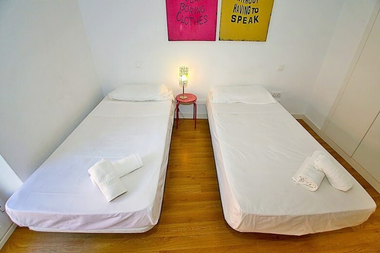 Argensola Apartment