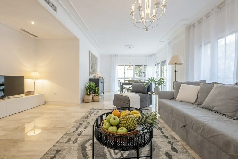 Luxury City Apartment