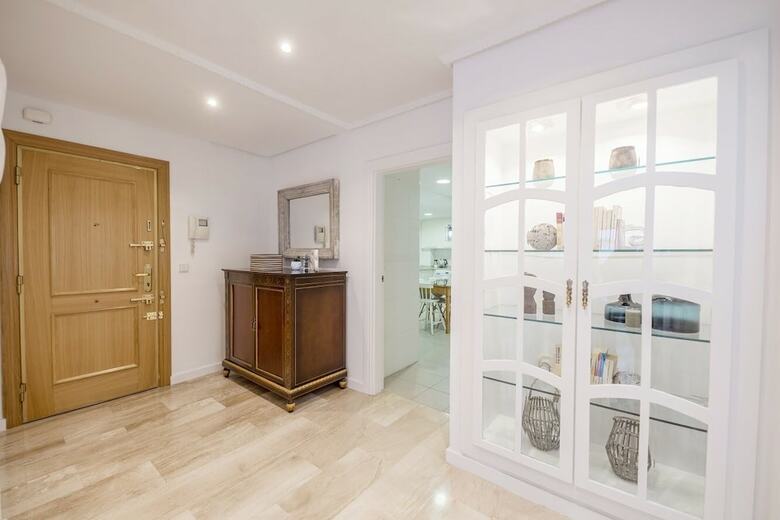 Luxury City Apartment