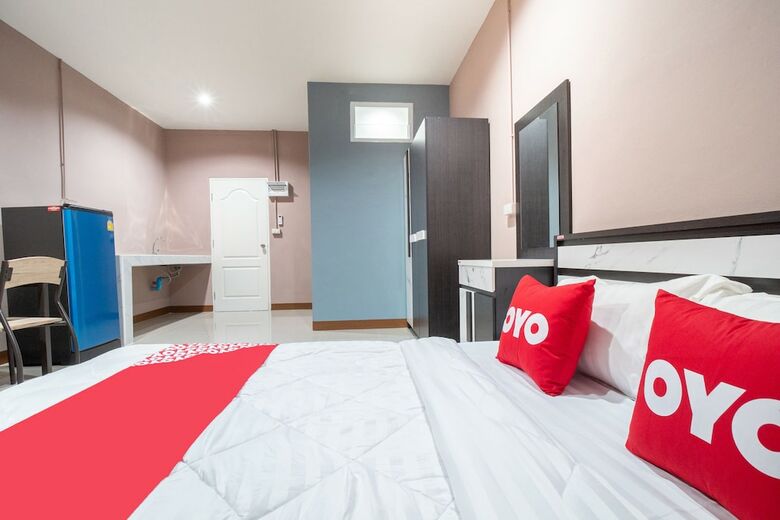 Hotel Oyo 784 Brown Home Sattahip