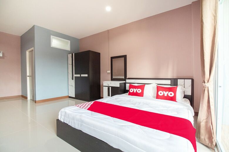 Hotel Oyo 784 Brown Home Sattahip