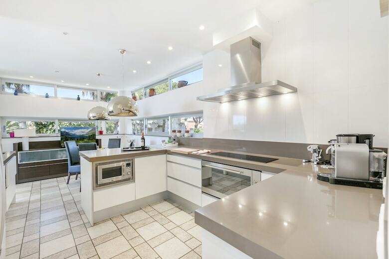 Villa Bay Blue By Priority
