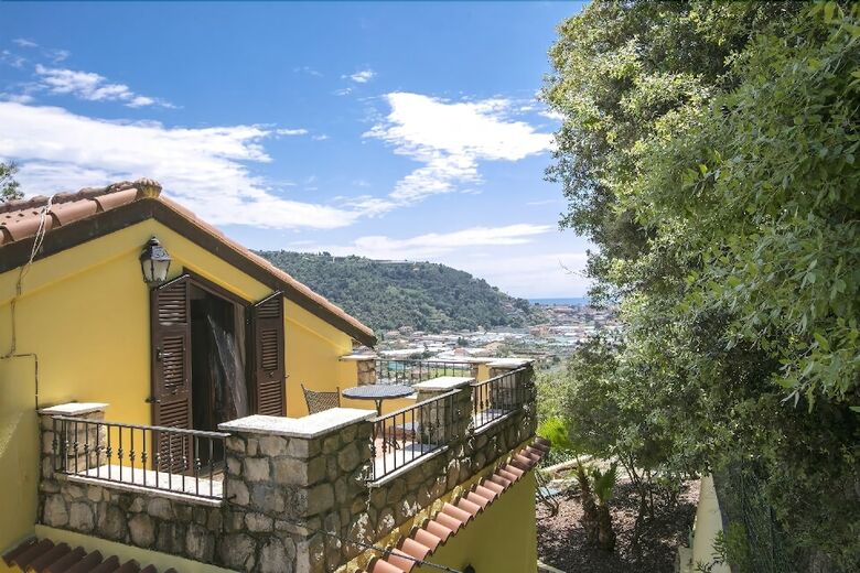 Villa Monte Enrico