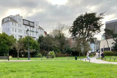 Oyo Bourne Park Hotel