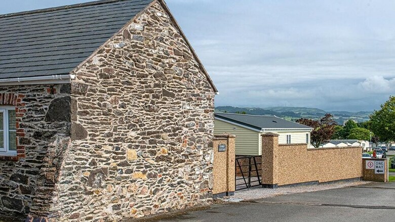 Stable Cottage