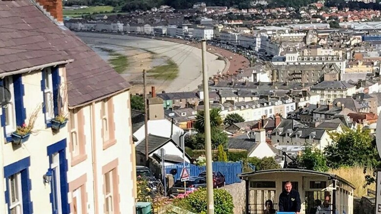 Ramblers Retreat Holiday Cottage In Llandudno