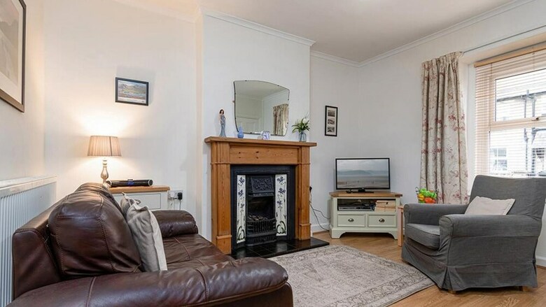 Barnwell Cottage
