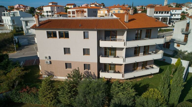 Apartments Oliva