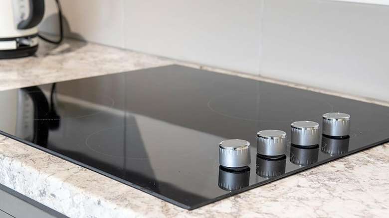 Gwylan Apartment In Penrhyn Bay, Modern And Beautifully Presented