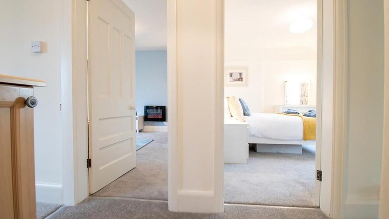Gwylan Apartment In Penrhyn Bay, Modern And Beautifully Presented