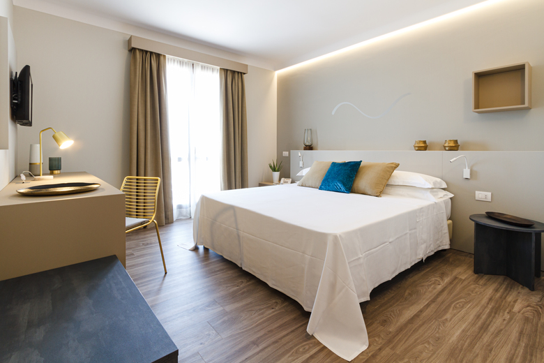 Seawater Hotel