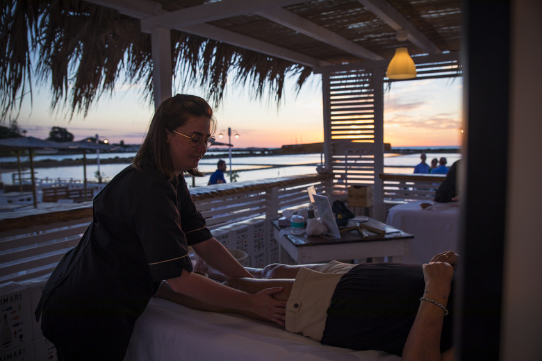 Seawater Hotel