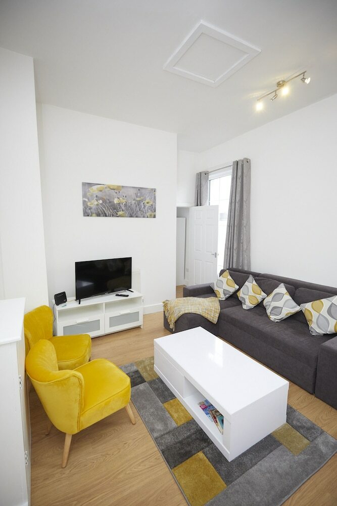 Freemantle Apartment