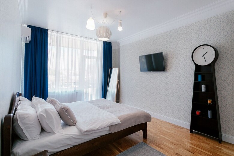 Royal Apartment Zhukovskogo 9