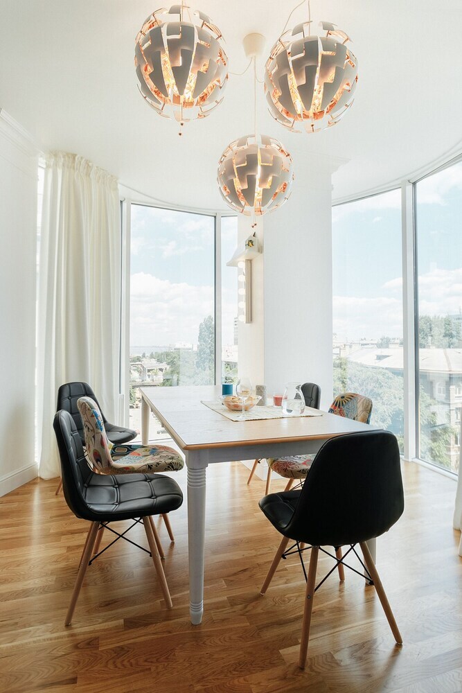 Royal Apartment Zhukovskogo 9