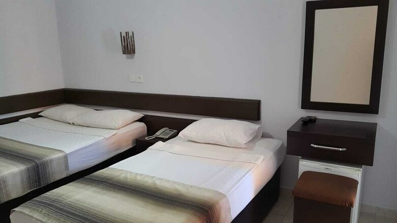 Yaman Life Hotel