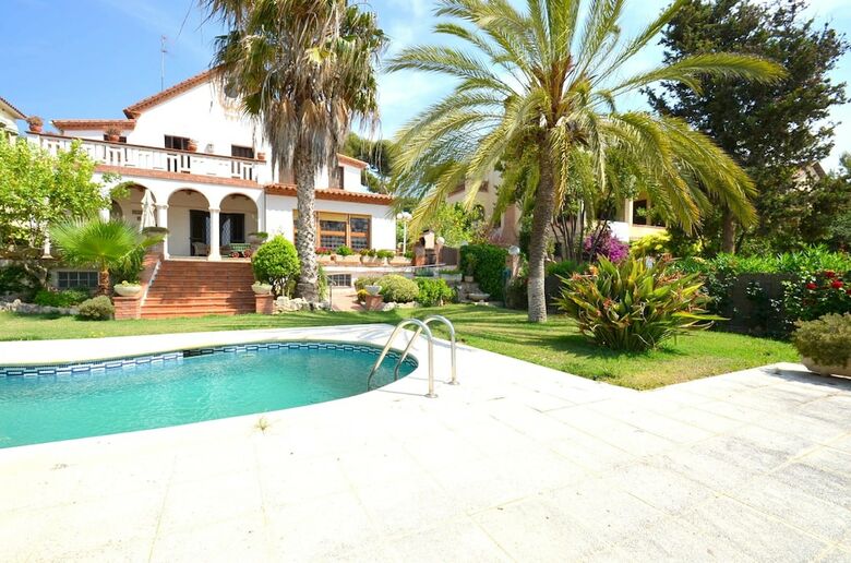 Villa Cristofar Vilanova House