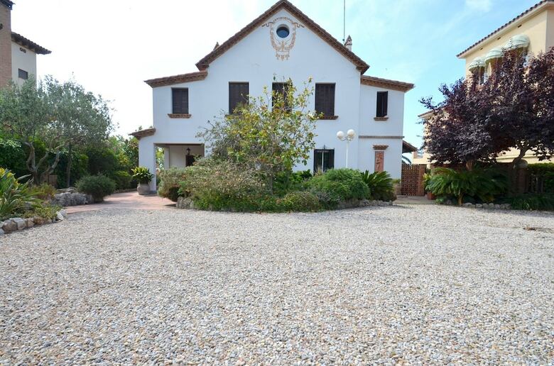 Villa Cristofar Vilanova House