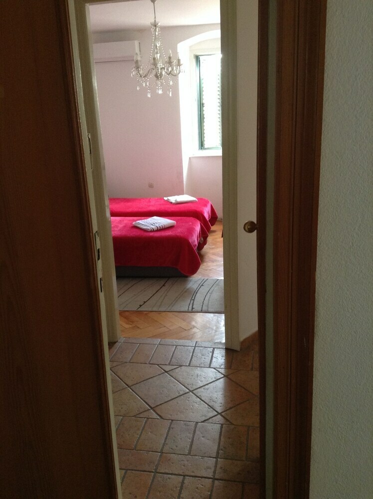 Apartamentos Madona Top Center