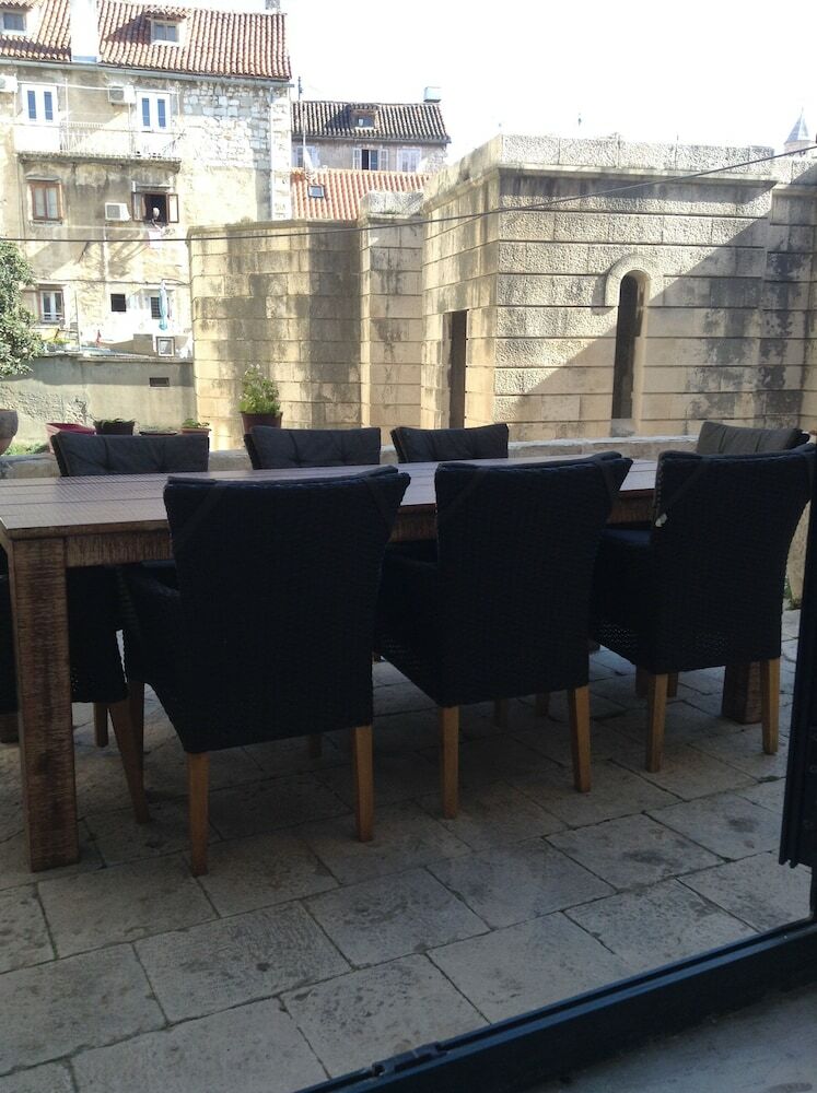 Apartamentos Madona Top Center